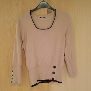 Tan or light brown 3/4 sleeve sweater w/ buttons